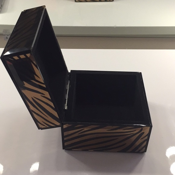 Zebra Print Squared Jewelry Box - Picture 3 of 3